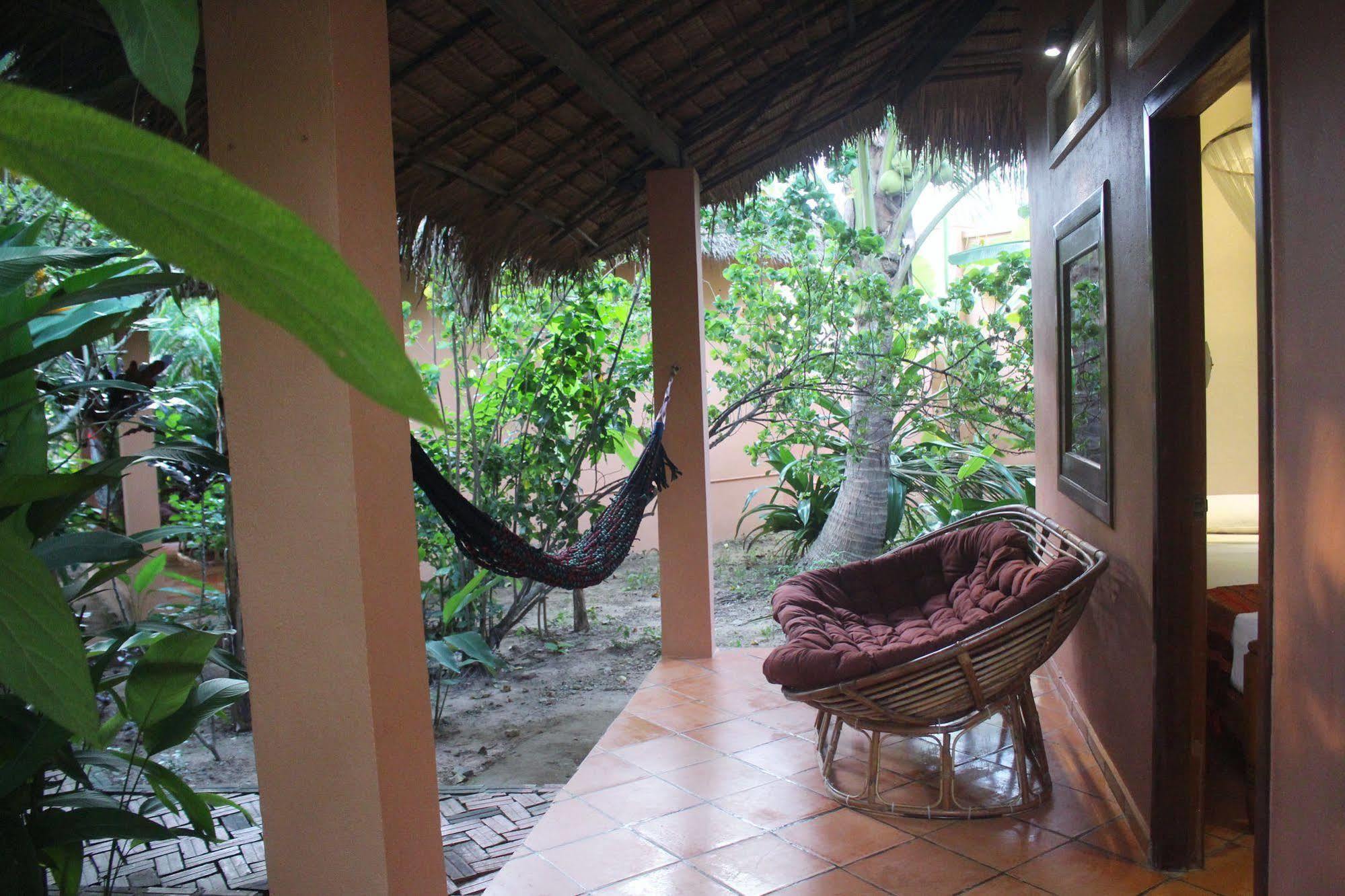 Botanica pensión Kep Exterior foto