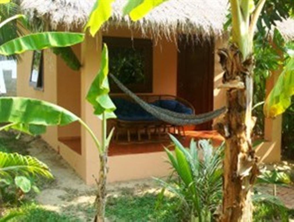 Botanica pensión Kep Exterior foto